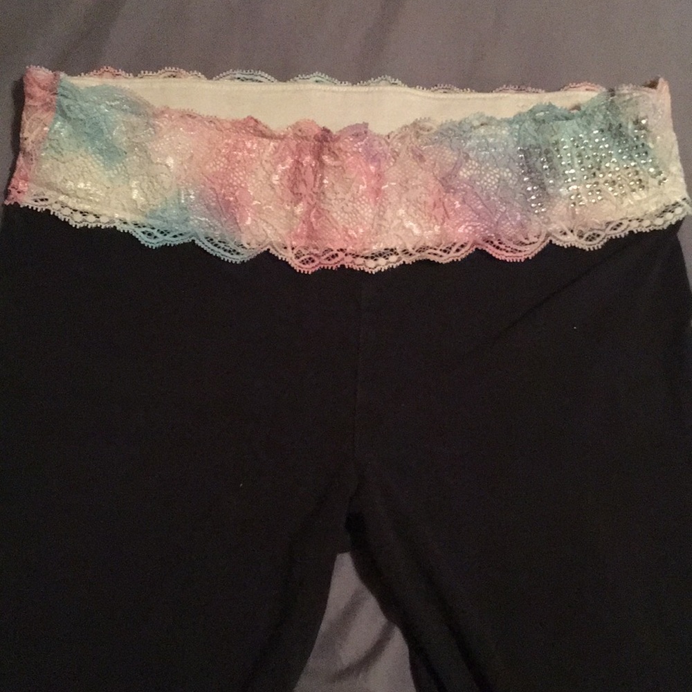 VS Pink yoga pants